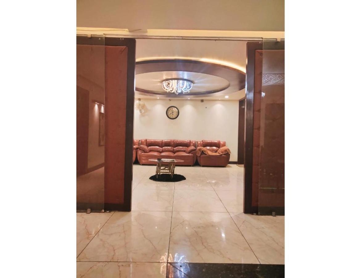 Hotel The Royal, Sehore Buitenkant foto